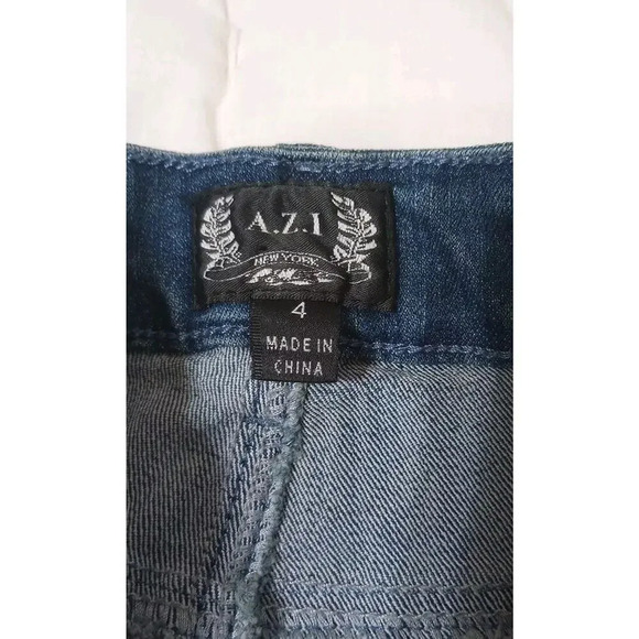 A.Z.I. New York Jeans Sz 4 New Jeweled Mid-rise Raw Hem Distressed Blue Denim - Picture 7 of 10